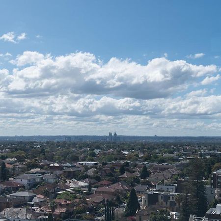 Burwood 1Bedroom Apartment Next To Station Sydney Exterior photo